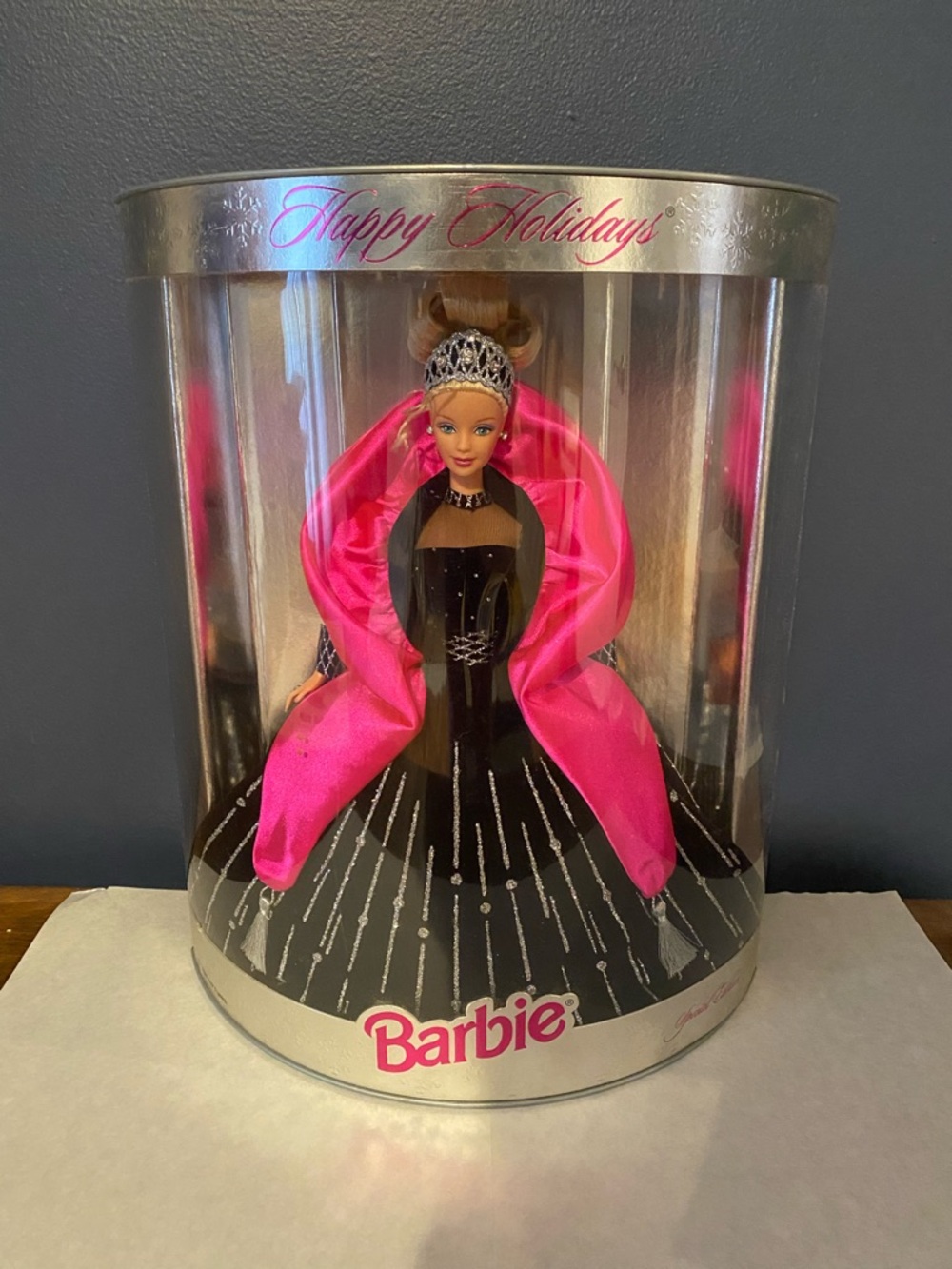 Happy holidays barbie 1998 new in-box vintage special edition‎